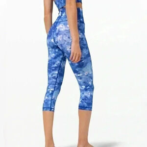 Lululemon Run with the Waves Crop 21" Leggings Size 4 Speckle Spray Dye Blue
